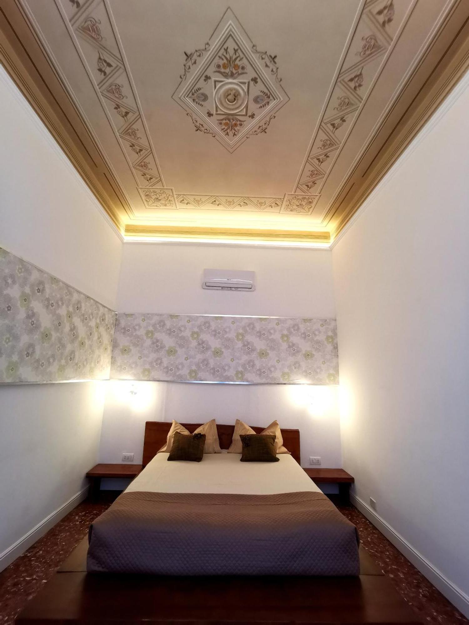 Tiritu Apartments Катания Экстерьер фото